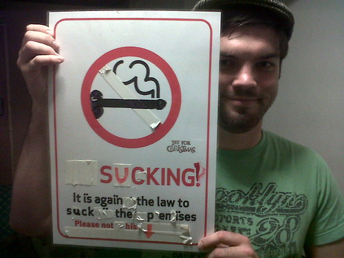 NO SUCKING SIGN